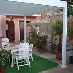Casa Indipendente Con Ampia Veranda Italia